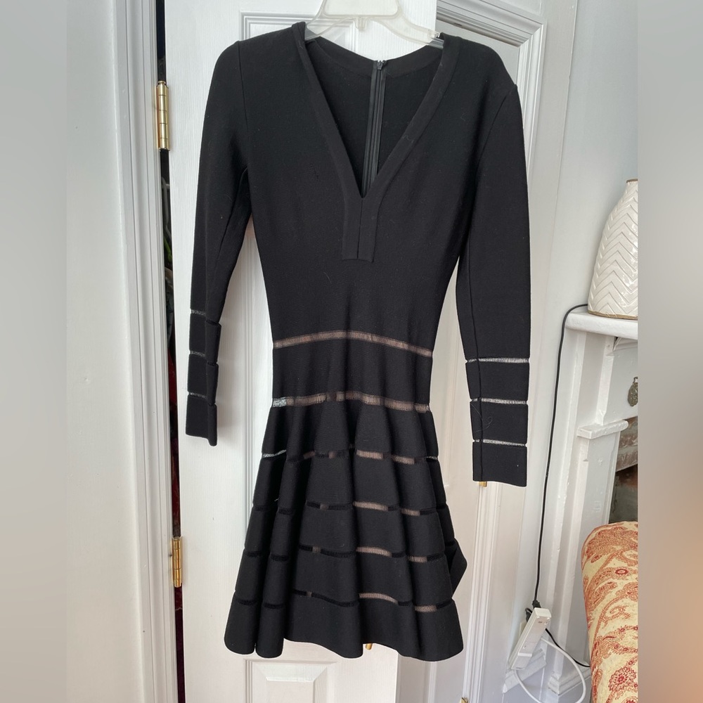 GORGEOUS AZZEDINE ALAIA DRESS: SZ 40